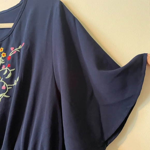 SHEIN Curve Blue Midi Dress Floral Embroidered Design Butterfly Sleeves Size 3X - Picture 4 of 8